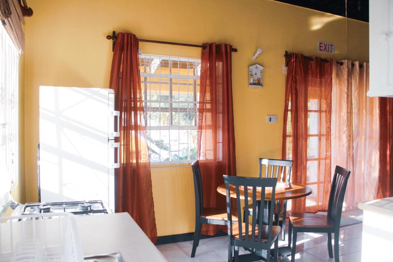 Buttercup Cottage Apartments Arnos Vale Ngoại thất bức ảnh